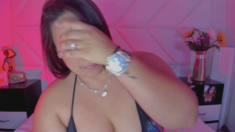 Nina_Lisboah's Streamate show and profile