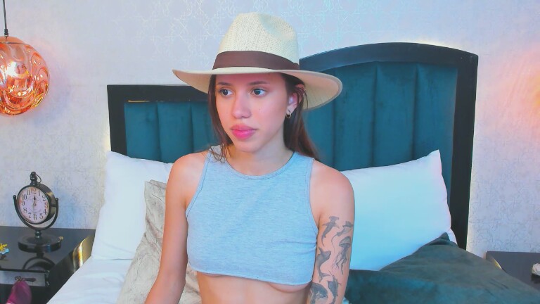 AriadnaOwenss's Streamate show and profile