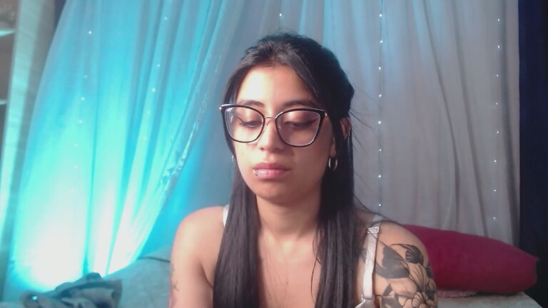 Evangelynegh's Streamate show and profile