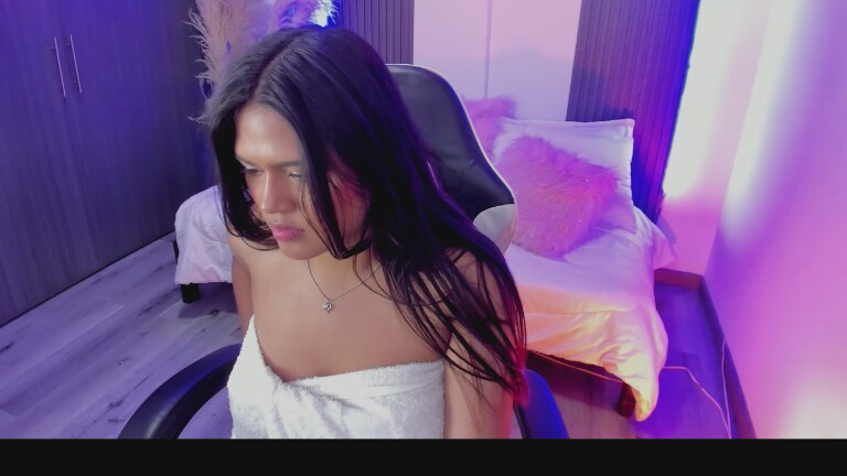 cherry_vixen's Streamate show and profile