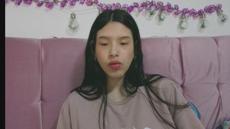 ZakuraPrincess's Streamate show and profile