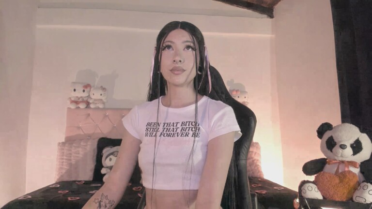 EmmaBrownLee's Streamate show and profile