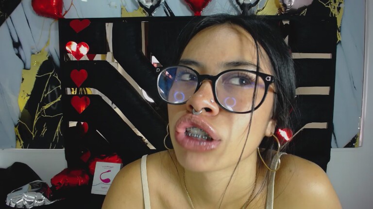 miahotcs's Streamate show and profile