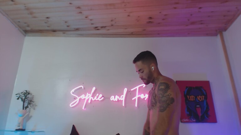 SophieFoxx18's Streamate show and profile