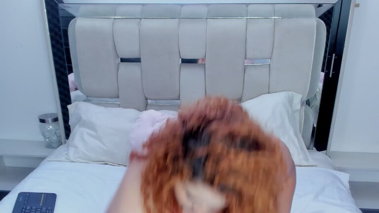 IsadiaRousso's Streamate show and profile