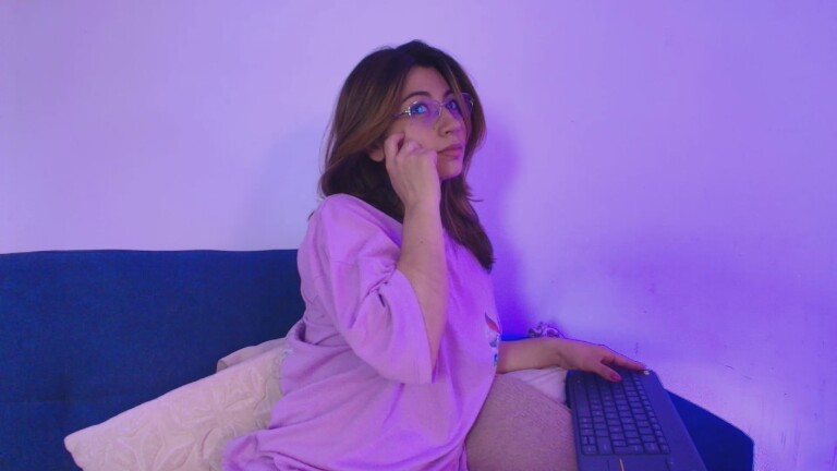 Selene_Leon's Streamate show and profile