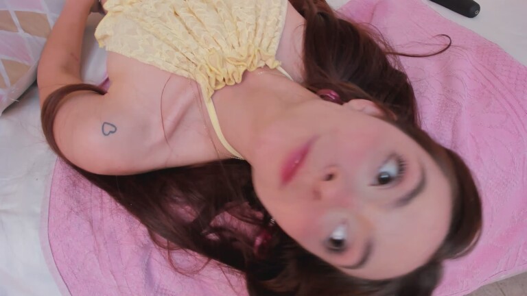 LucianaAriaas's Streamate show and profile