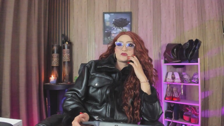 AdeleMour's Streamate show and profile