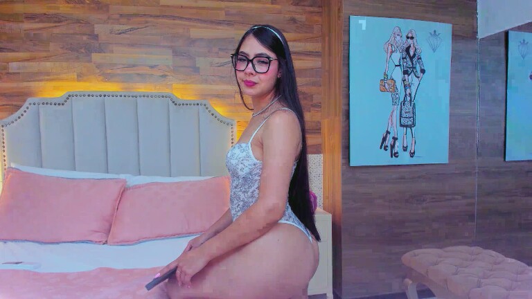 AriannaCastle's Streamate show and profile