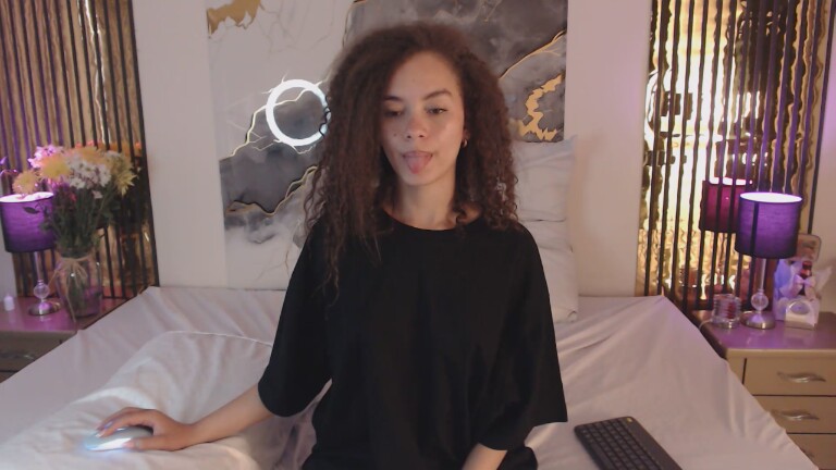 MiticaBrenner's Streamate show and profile