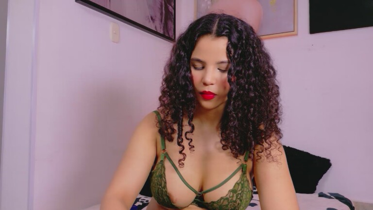 Luna_Monroe's Streamate show and profile