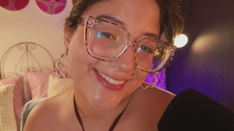 HaileyBunny_18's Streamate show and profile