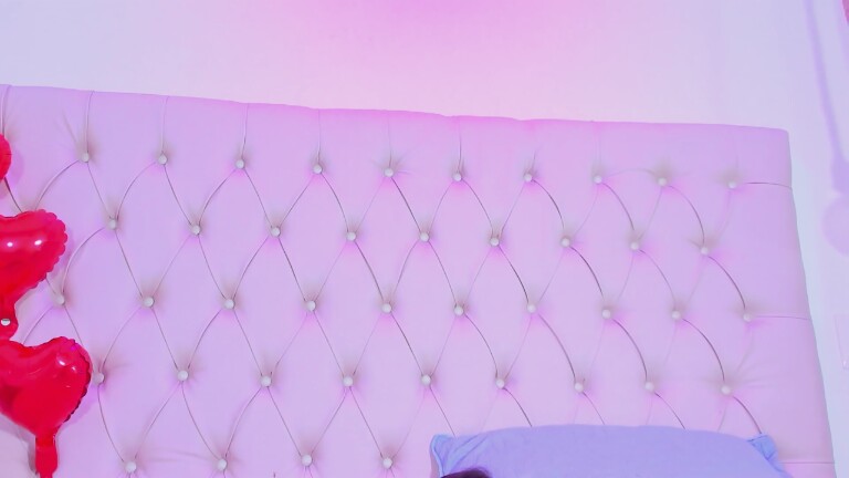 MichelleVain's Streamate show and profile