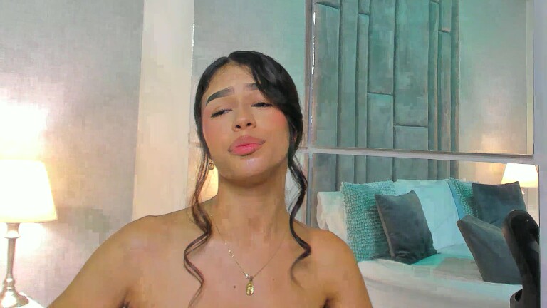 ZairaAbad's Streamate show and profile