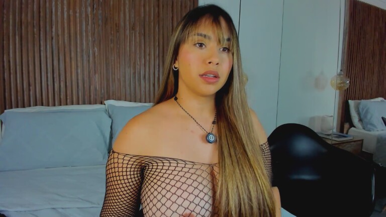 MaraMoore's Streamate show and profile