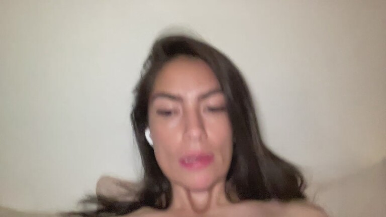 Bellasmmith's Streamate show and profile