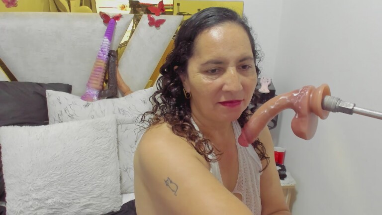 Luna_Mature's Streamate show and profile