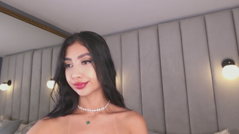 SabrinaRoss's Streamate show and profile