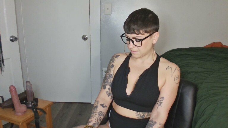 GoddessPixieXOXO's Streamate show and profile