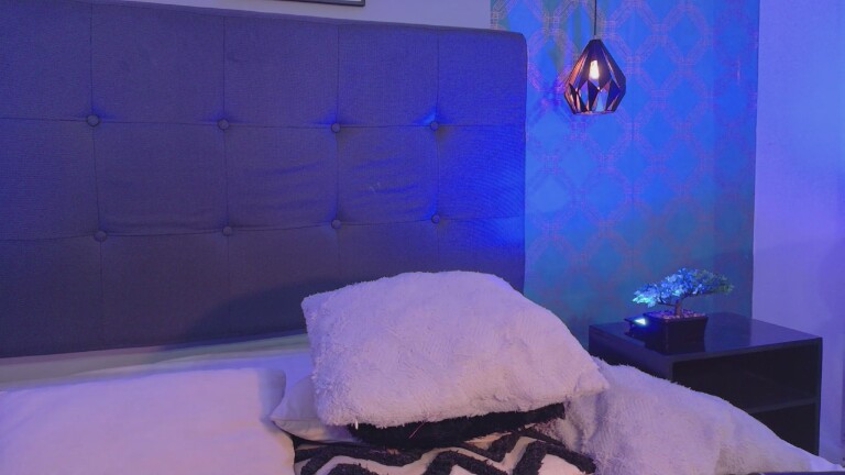 LilyBauer's Streamate show and profile