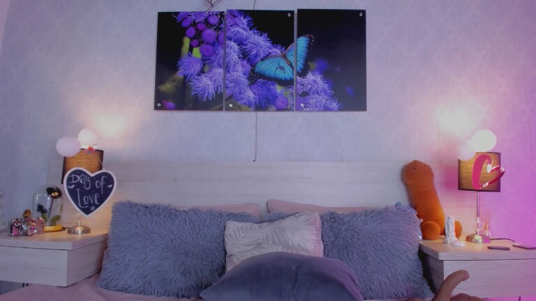 SamanthaaWoods's Streamate show and profile