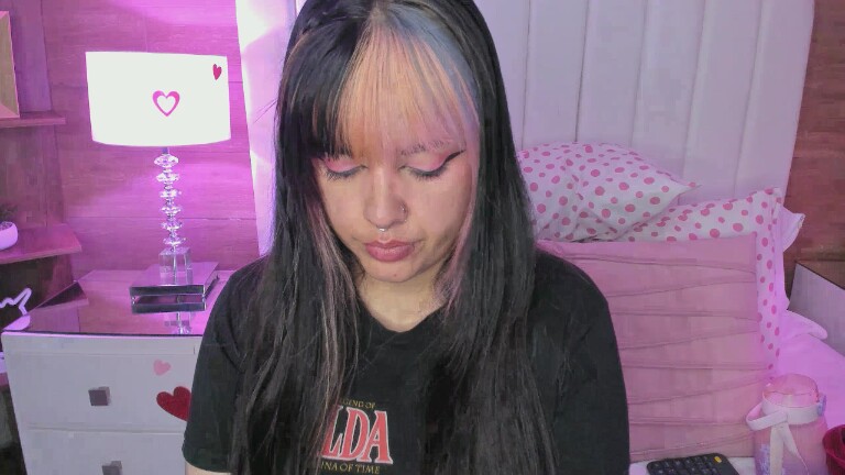 MaddieWaves's Streamate show and profile