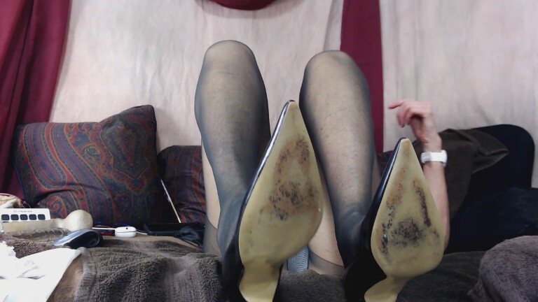 MidwestMILF's Streamate show and profile