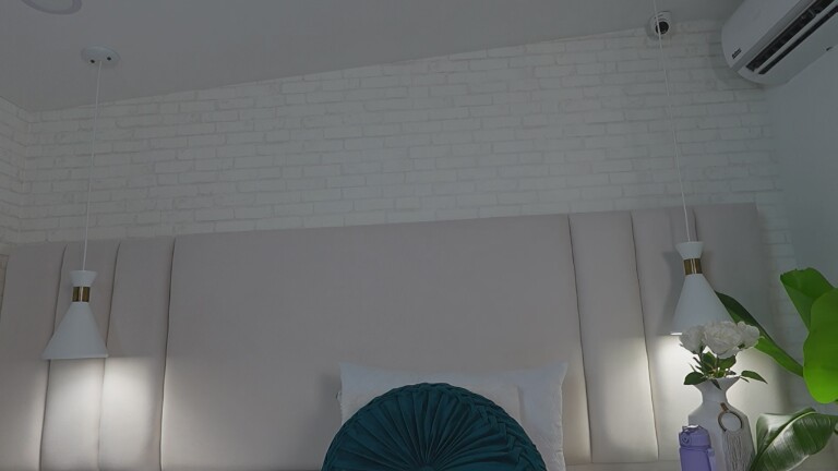 VictoriaJoliegb's Streamate show and profile