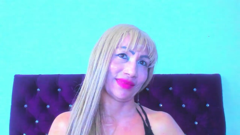 ALMABECKELT's Streamate show and profile