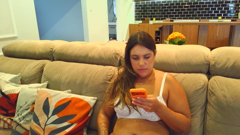 Laraizabelle's Streamate show and profile