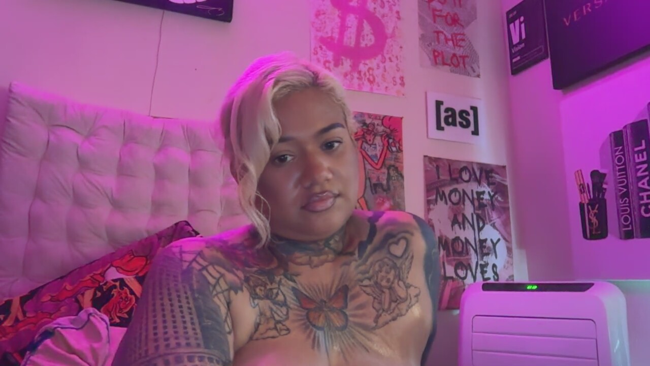 AshleyAve