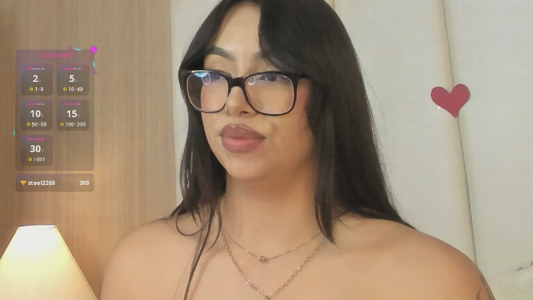 Leah_McCartney's Streamate show and profile