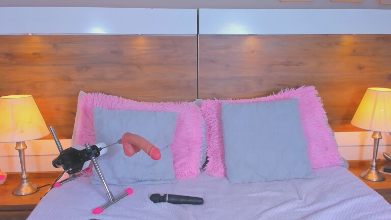 HemmaThompsonn's Streamate show and profile