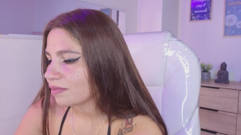 blueehazell18's Streamate show and profile