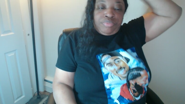 SexyMona's Streamate show and profile