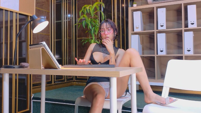 MiaRosel's Streamate show and profile