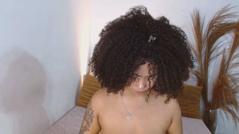 AdharaHiiller's Streamate show and profile