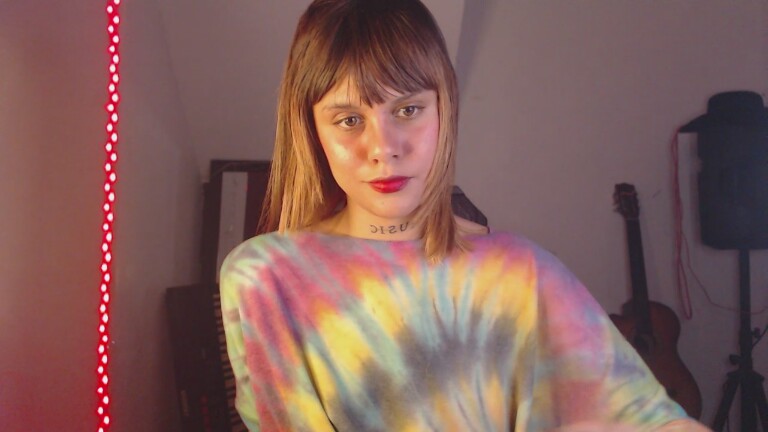 VictoriaDinucci's Streamate show and profile