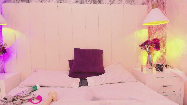 Miia_606's Streamate show and profile