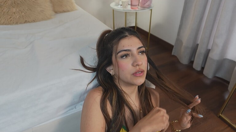 VictoriaJoliegb's Streamate show and profile